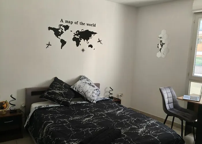 Cozy Apartment In City Center